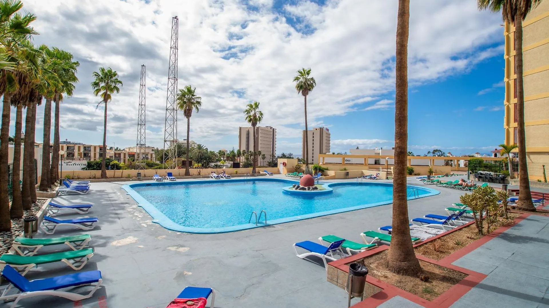 Prime 2Bd With Balcony, View & Pool Apartment Arona  Spain