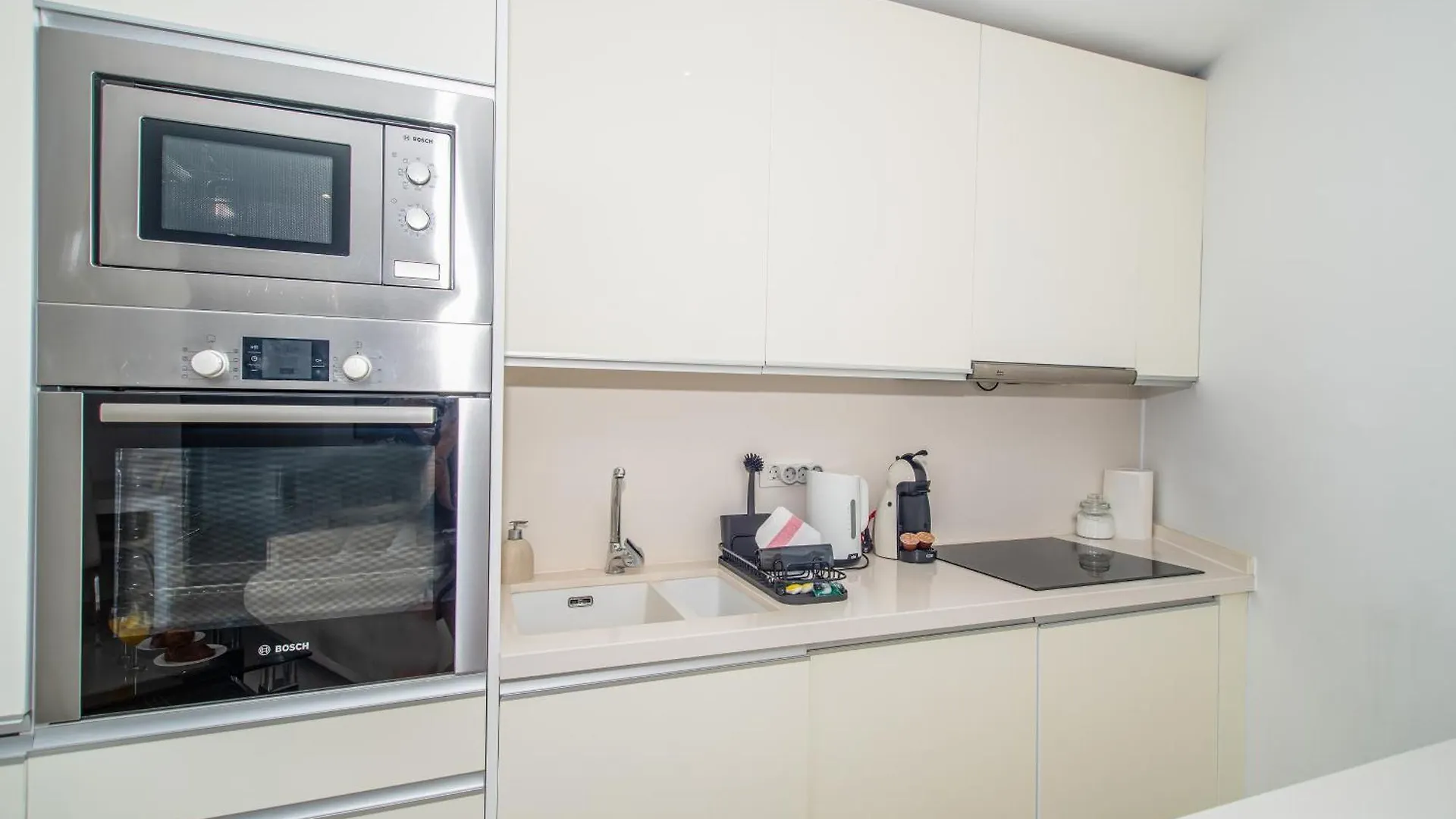 Prime 2Bd With Balcony, View & Pool Apartment Arona   Arona (Tenerife)