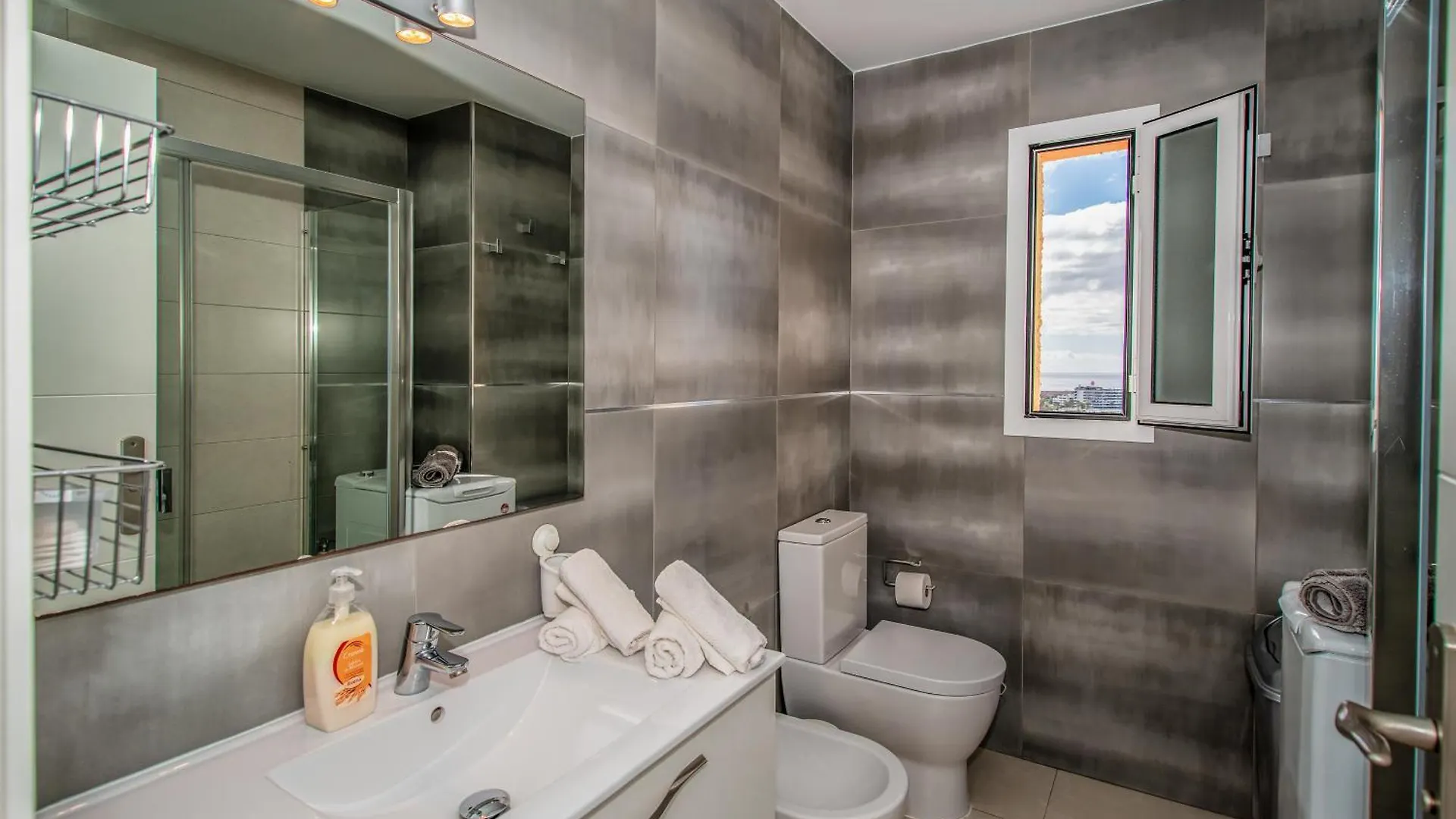 Prime 2Bd With Balcony, View & Pool Appartement Arona  0*, Arona (Tenerife)